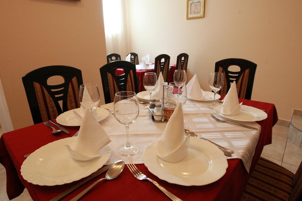 Hotel Vila Prestige Будва Екстериор снимка