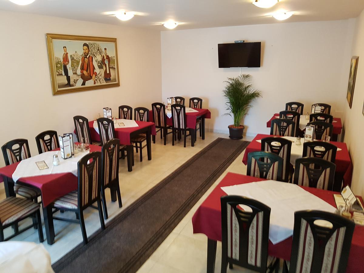 Hotel Vila Prestige Будва Екстериор снимка